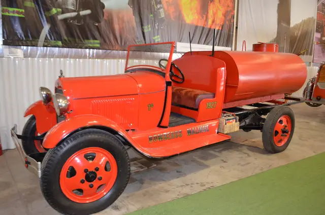 Ford AA carro bomba / aljibe 1930 — 'Bomberos Malihue'