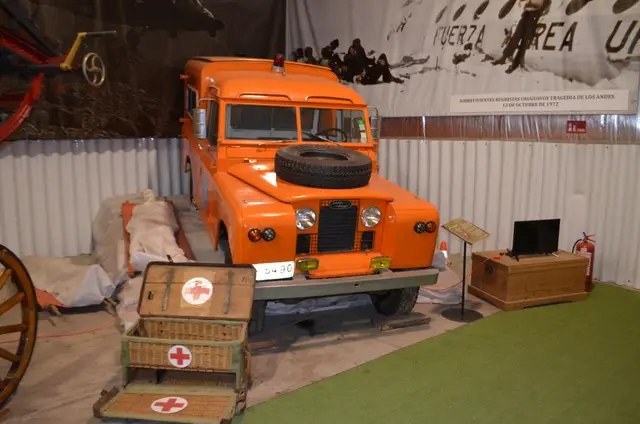 Land Rover Series ambulancia 1968 (Cuerpo de Socorro Andino)
