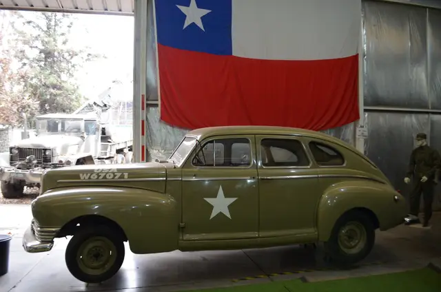 Nash 1942 verde oliva militar (USA W67071)