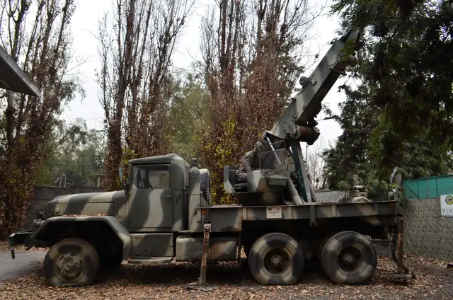 Camion grua militar REO M543 1966 (wrecker 6x6)