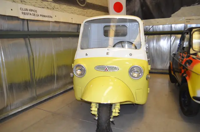 Mitsubishi Leo 1959, triciclo de carga