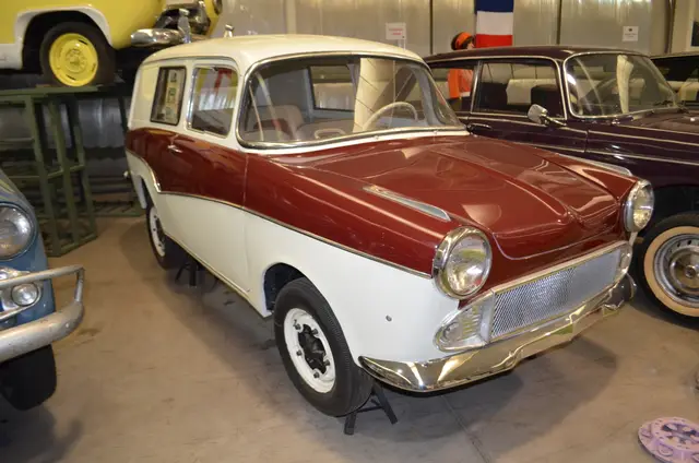 Glas Isard / Isaria S.W. 700 1960, bicolor burdeo y blanco