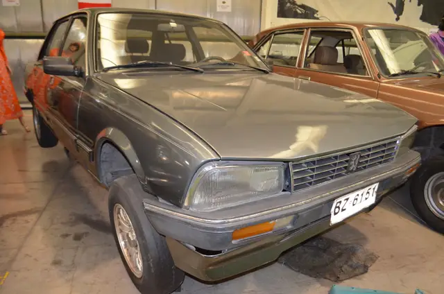 Peugeot 505 GTX 1988, gris