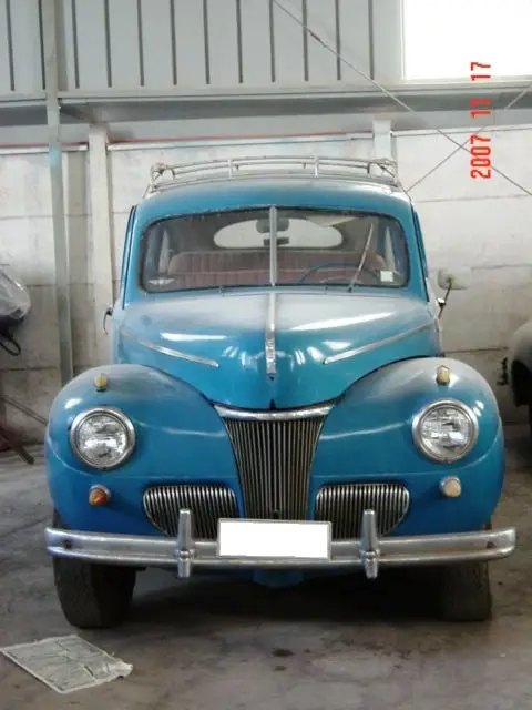 Ford Sedan 1941 (posible Mercury)