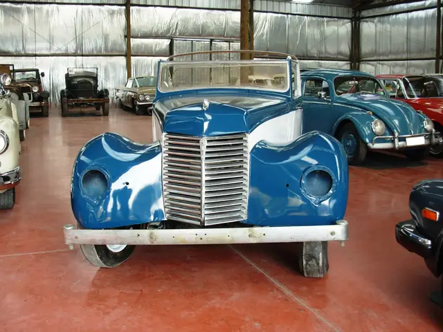 Armstrong Siddeley descapotable (en restauracion)