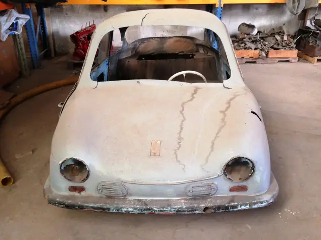 Microcar sin identificar (posible Nobel)