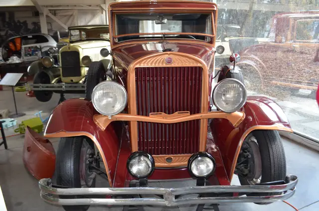 Essex Coupe 1929 burdeo