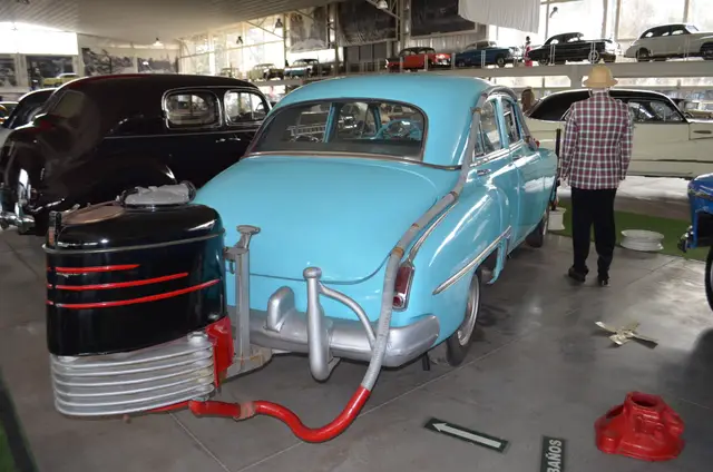 Oldsmobile Hydramatic (gasogeno) 1949 celeste
