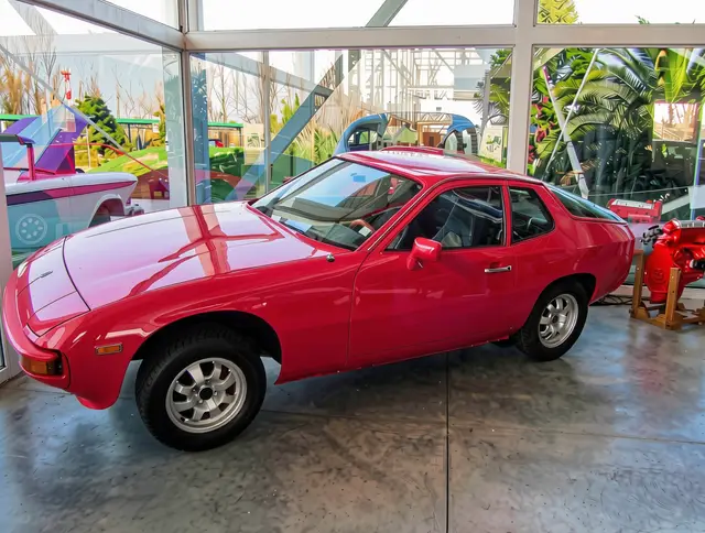 Porsche 924 1977